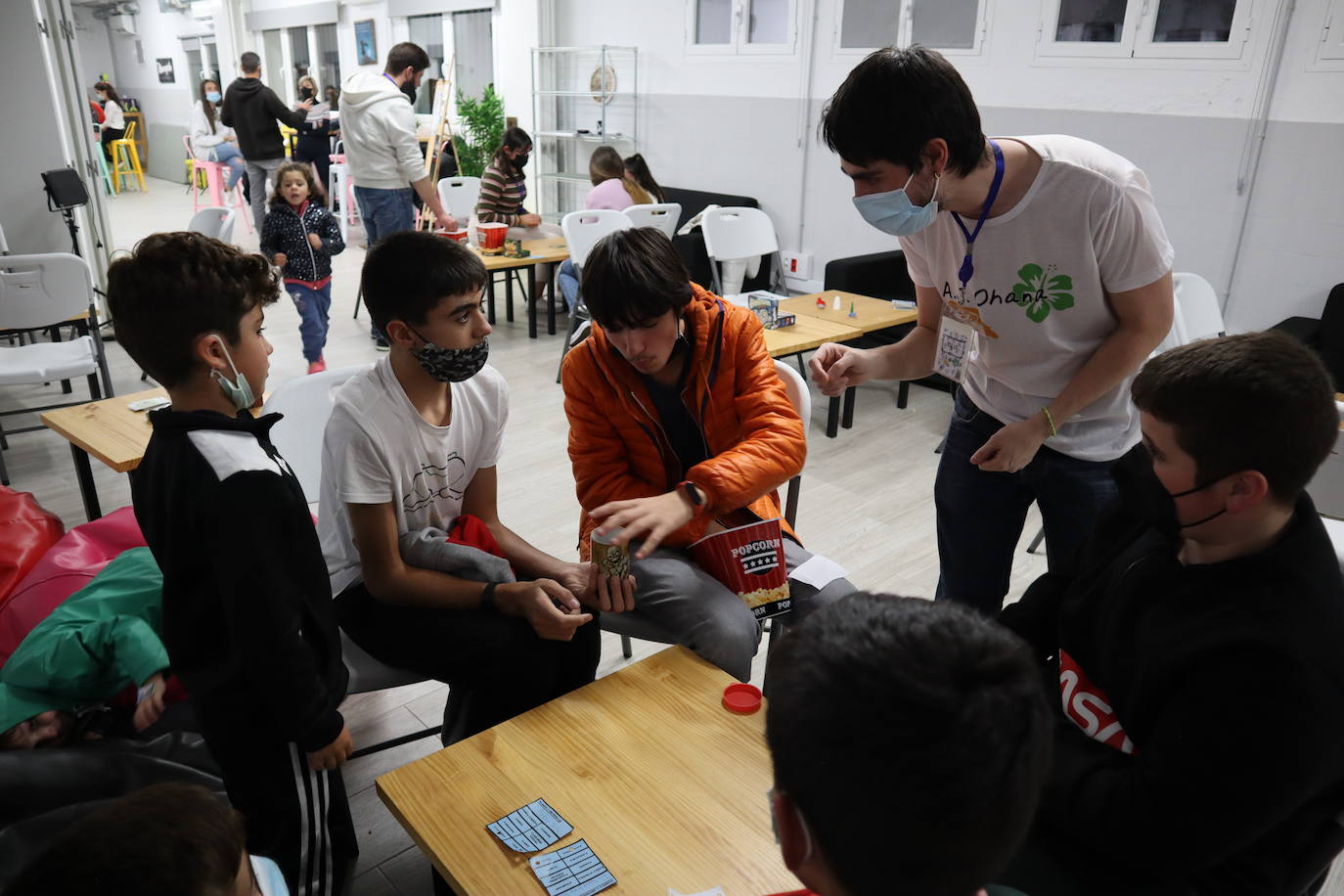 Fotos: Juegos 'sin cobertura' en el Espacio Joven de Huétor