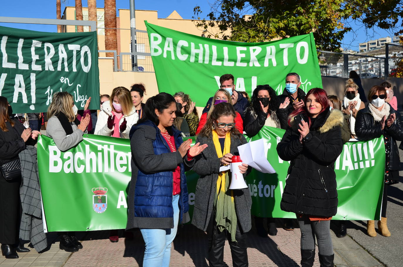 Fotos: Concentración para pedir Bachillerato en Huétor Vega
