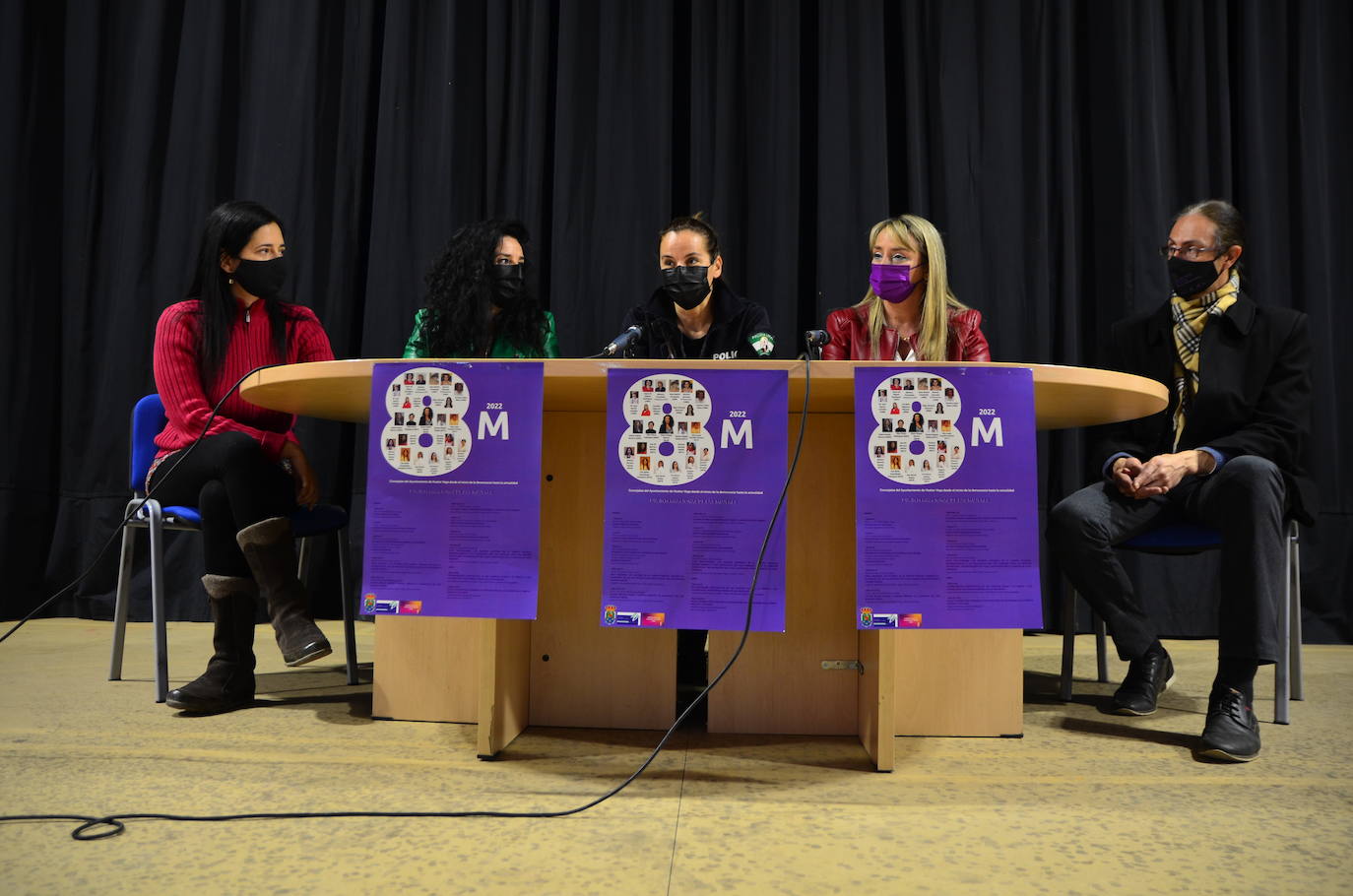 Mesa redonda 'Las mujeres en el ámbito público'.