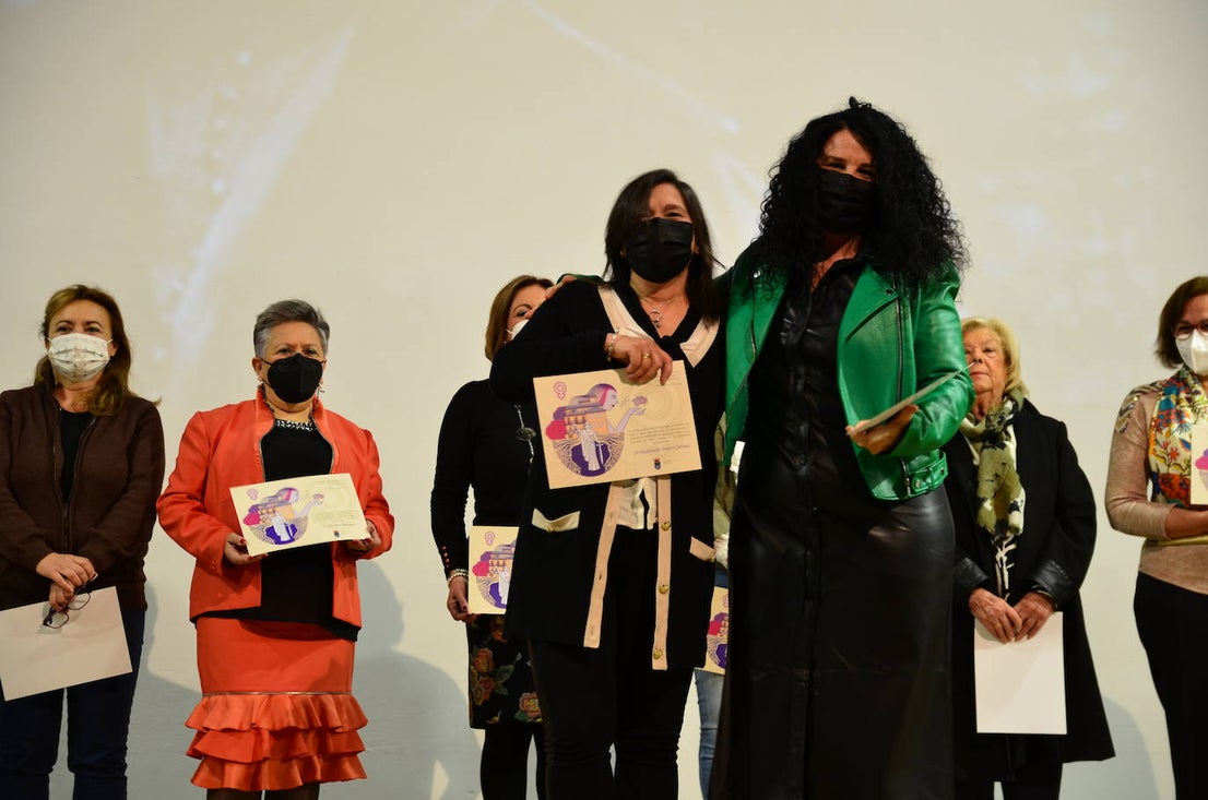 Fotos: Homenaje a las mujeres concejalas en la historia de Huétor Vega