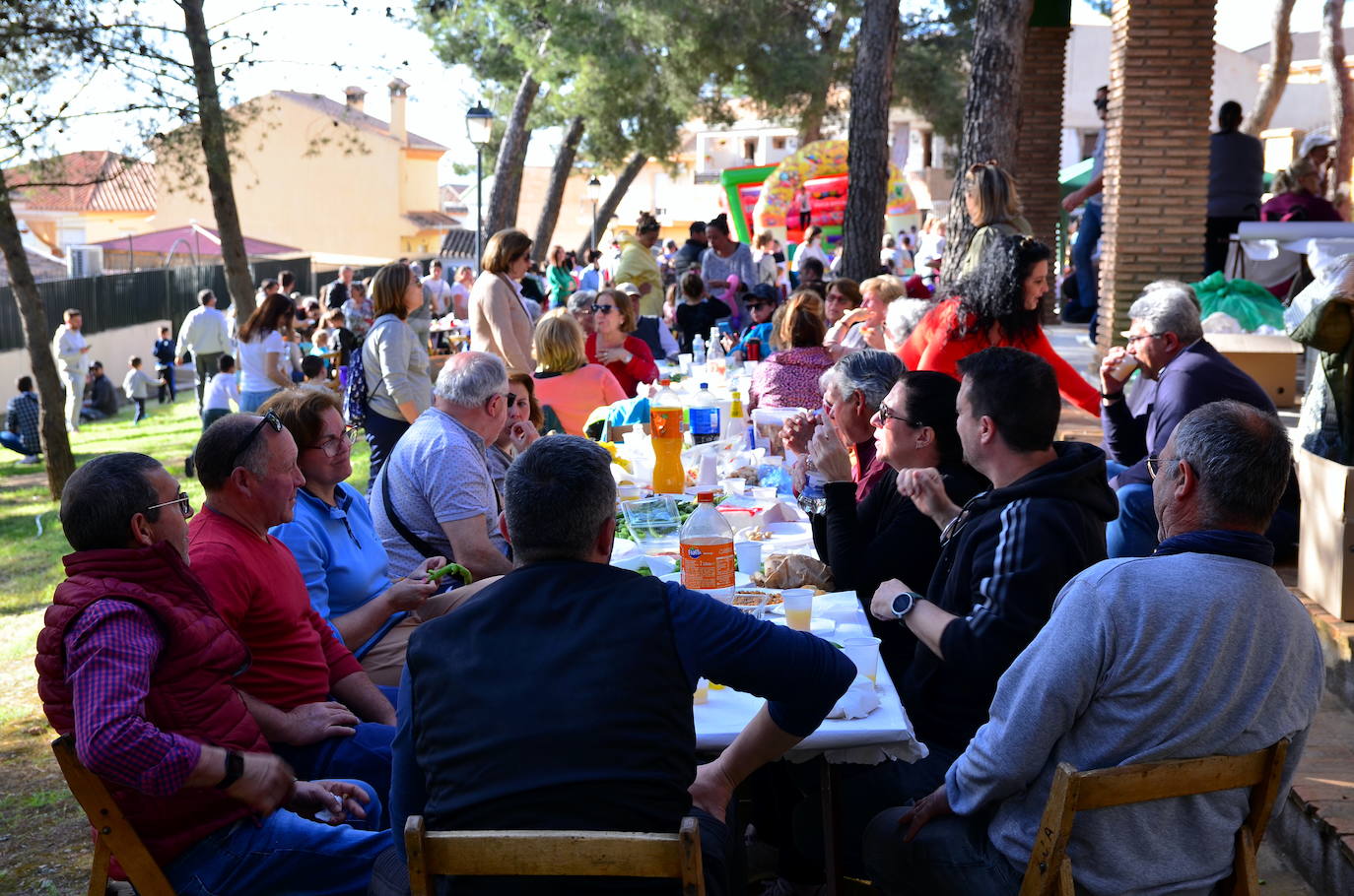Fotos: 'Roar el güevo': la merienda más divertida de Huétor Vega