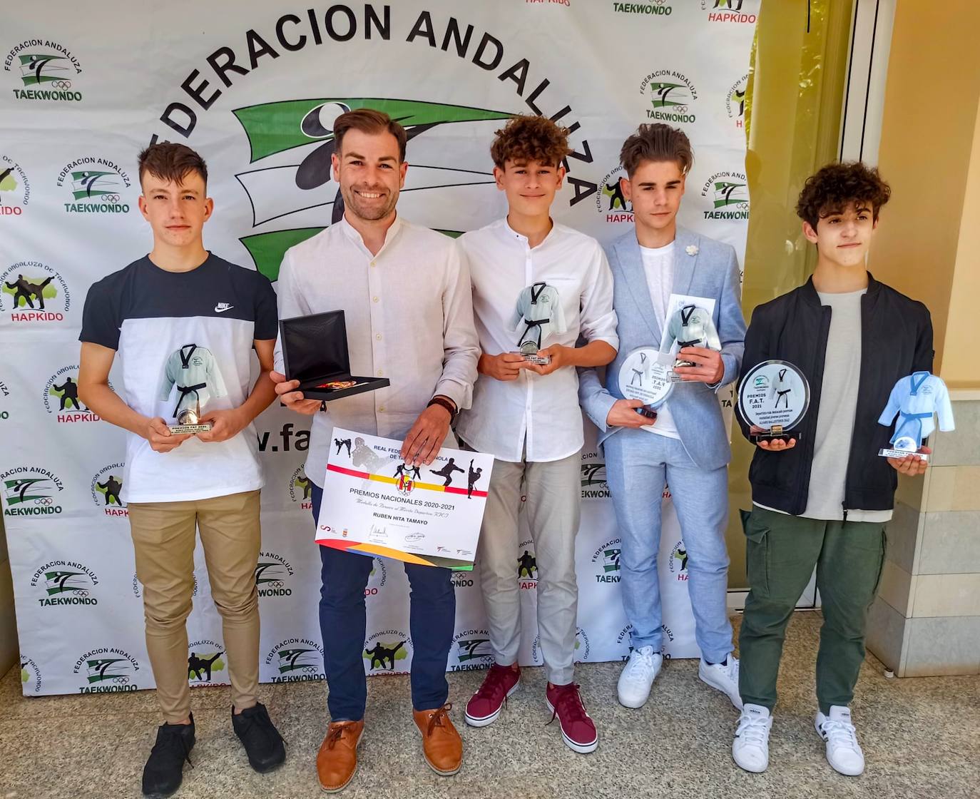 Varios hueteños, protagonistas en la gala de la Federación Española de Taekwondo en Jaén.