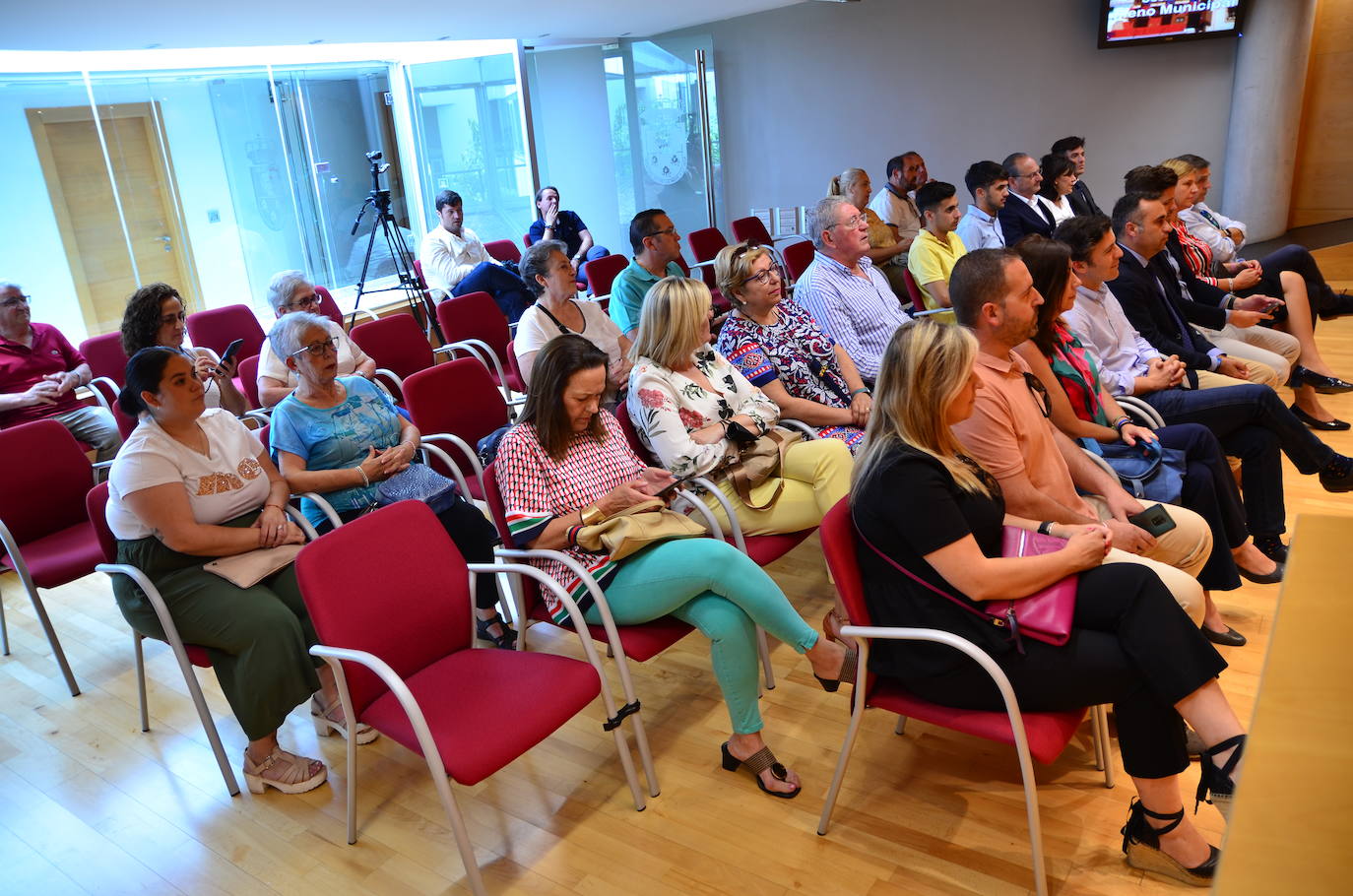 Elección y toma de posesión de Elena Duque como alcaldesa de Huétor Vega.