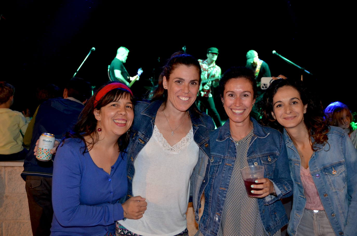 Huétor Vega programó una noche de San Juan con pop rock en directo.
