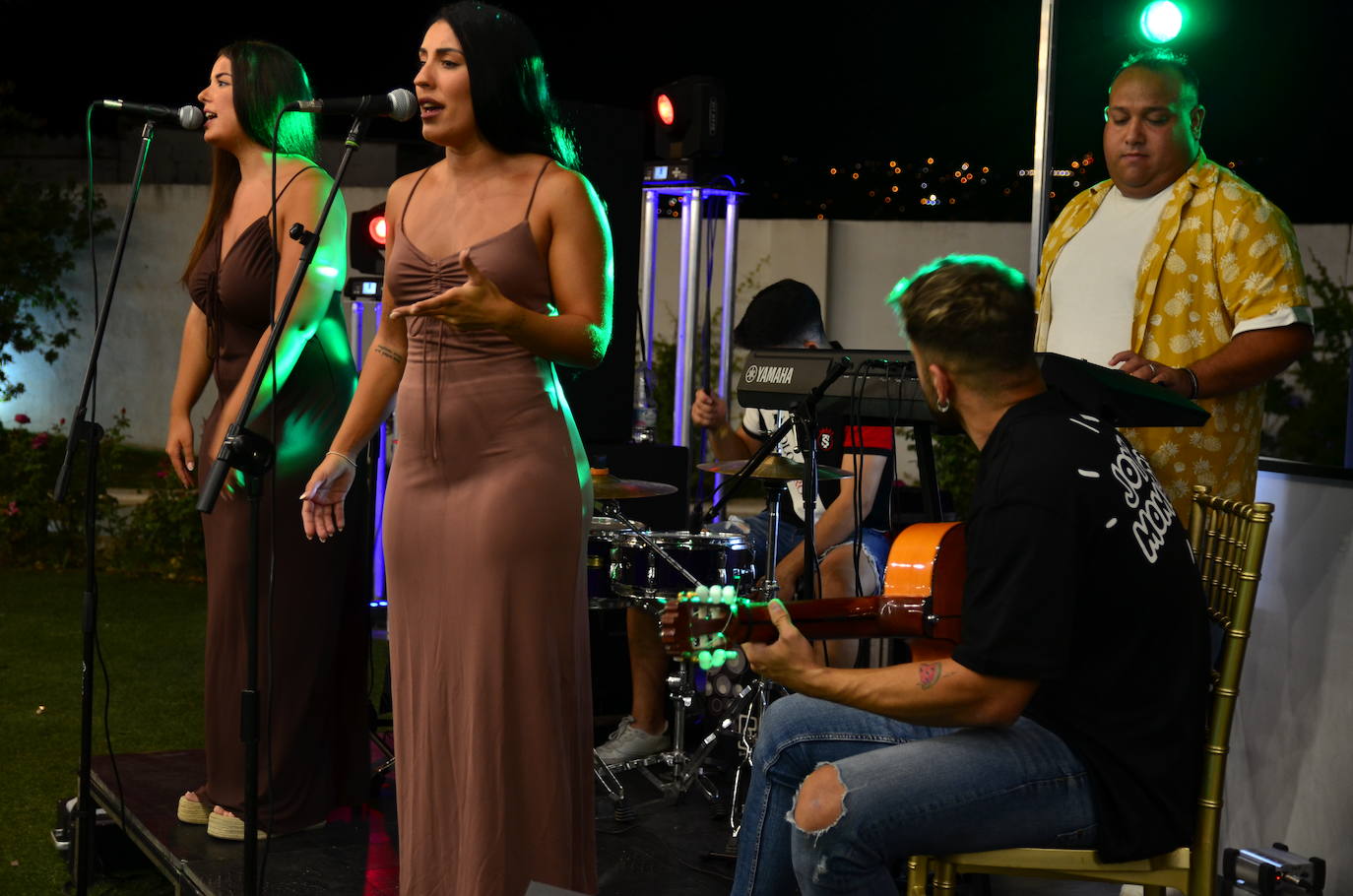 Concierto de Zoniché en la Fiesta de la Juventud de Huétor Vega.