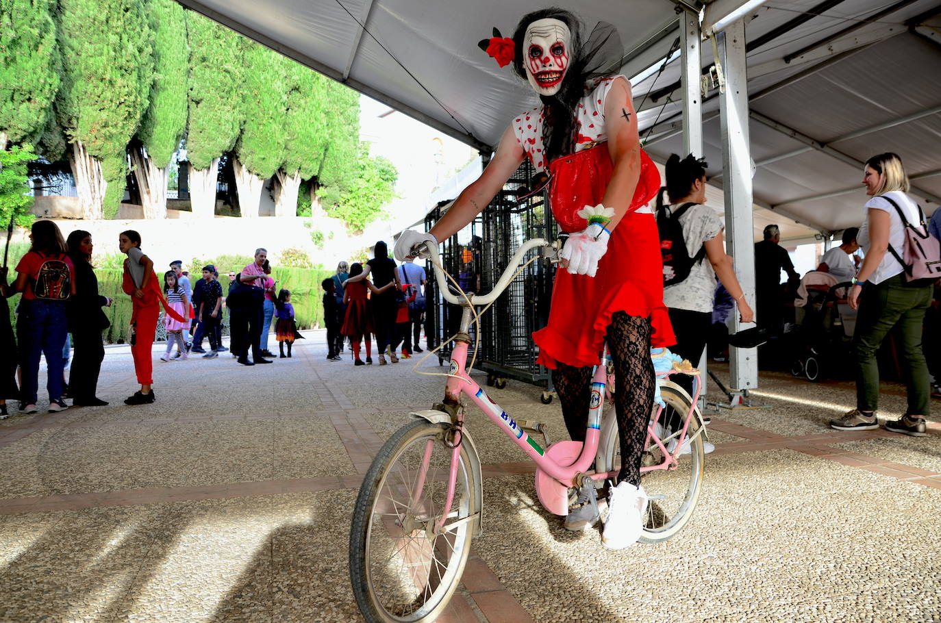 Tarde de Halloween, el terror divertido que ha campado por Huétor Vega.