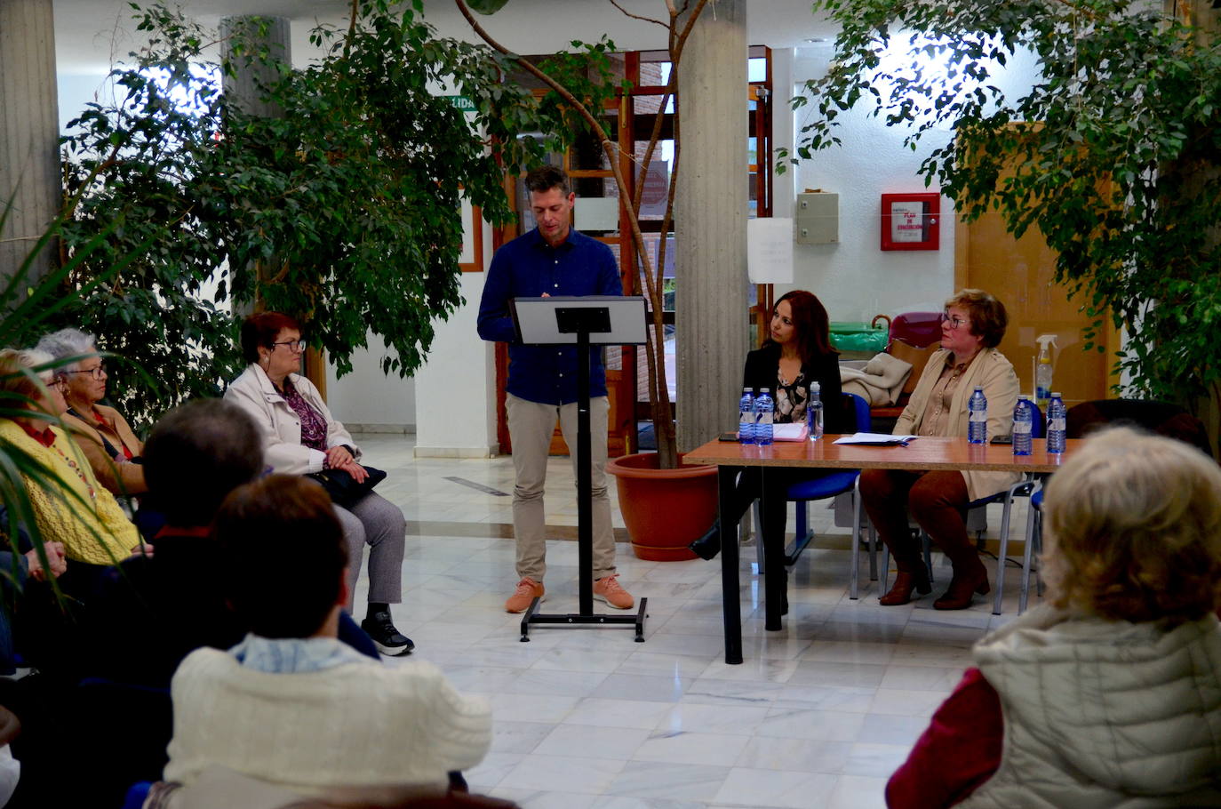 Proyecto ‘Cuentos de sabiduría y relatos cortos’, de la asociación de mujeres Vesci de Huétor Vega.