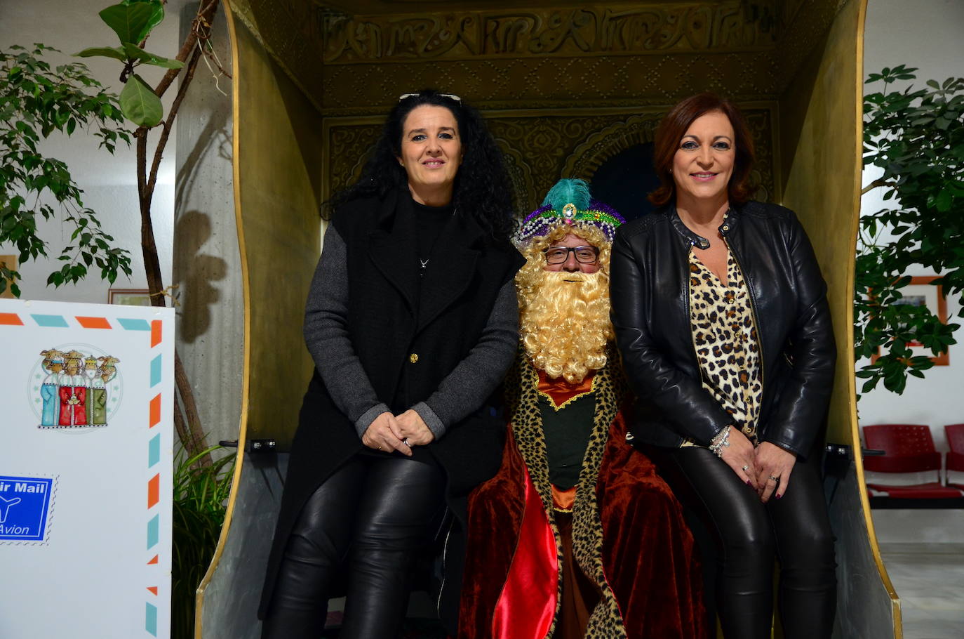 Visita del cartero real, toda la tarde en el Centro Social La Nava.