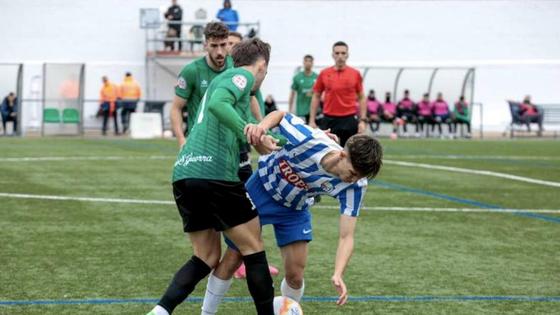 Una genialidad dio al Huétor Vega el derbi ante el Motril