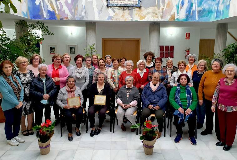La asociación de mujeres Vesci de Huétor Vega celebra el 8M