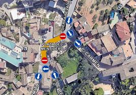 La Plaza del Mentidero, cortada al tráfico por su remodelación