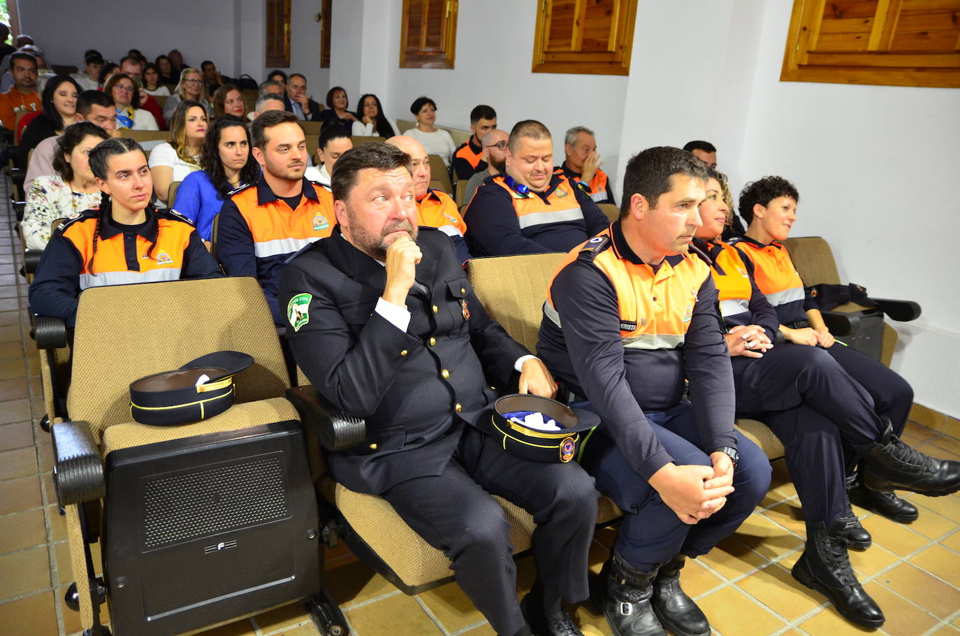 Protección Civil recibe la Medalla de Oro de Huétor Vega