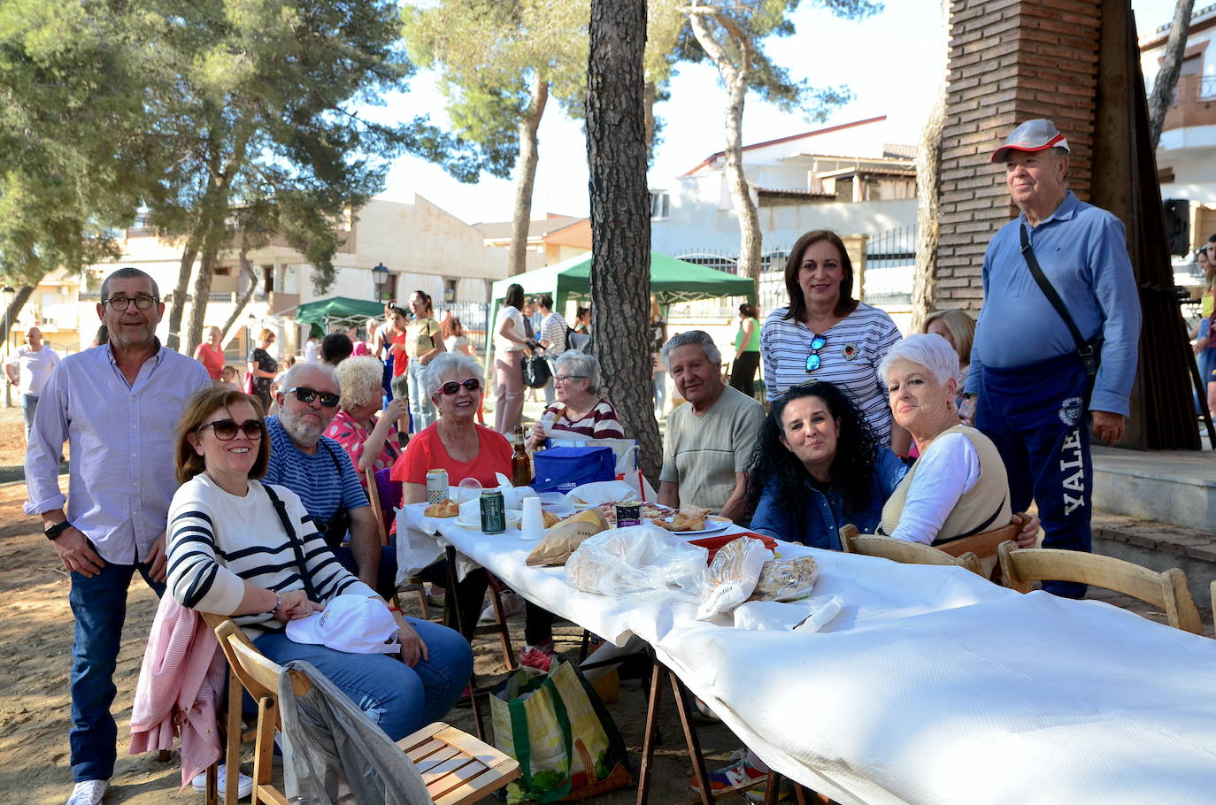 'Roar el güevo': tarde multitudinaria en Huétor Vega