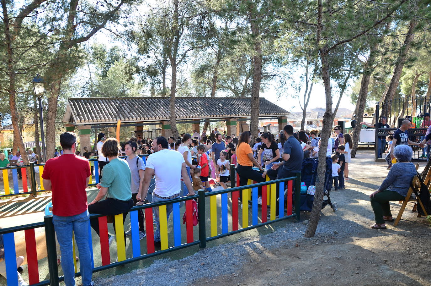 'Roar el güevo': tarde multitudinaria en Huétor Vega