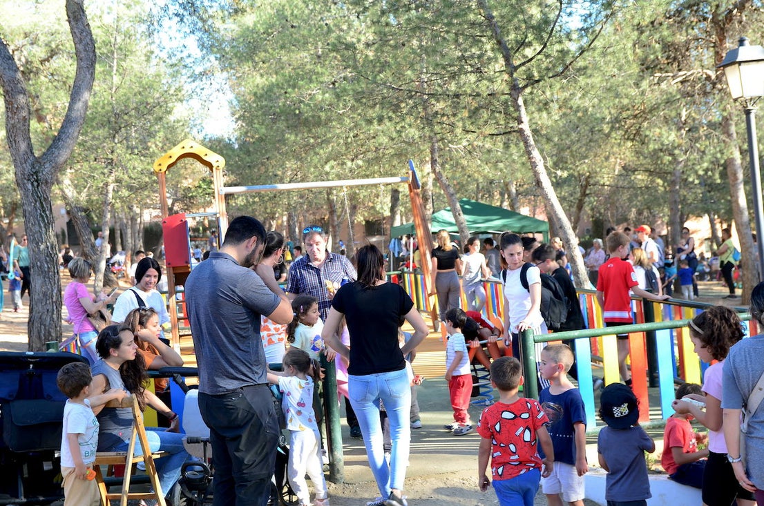 'Roar el güevo': tarde multitudinaria en Huétor Vega