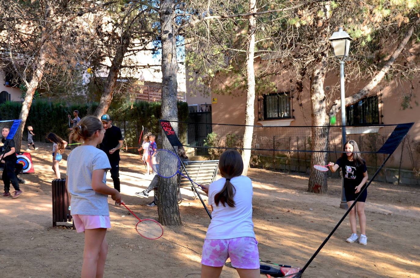 'Roar el güevo': tarde multitudinaria en Huétor Vega