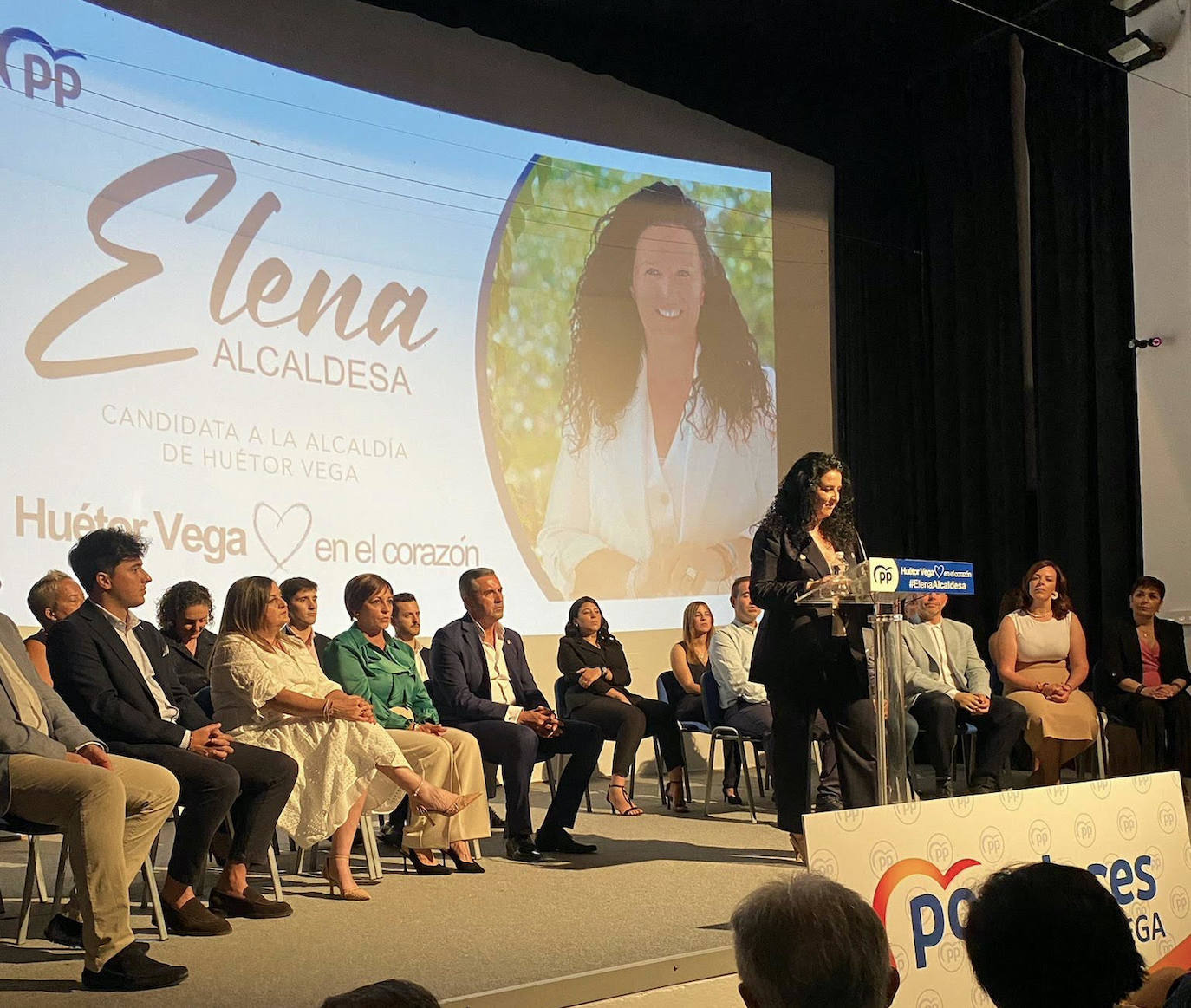 Elena Duque (PP) se rodea de un equipo «con experiencia y juventud»