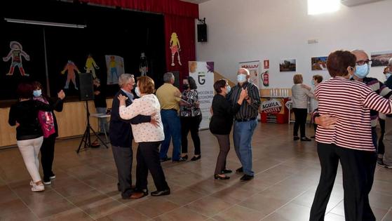 Huétor Vega acoge el taller de envejecimiento activo 'Verbena terapéutica'