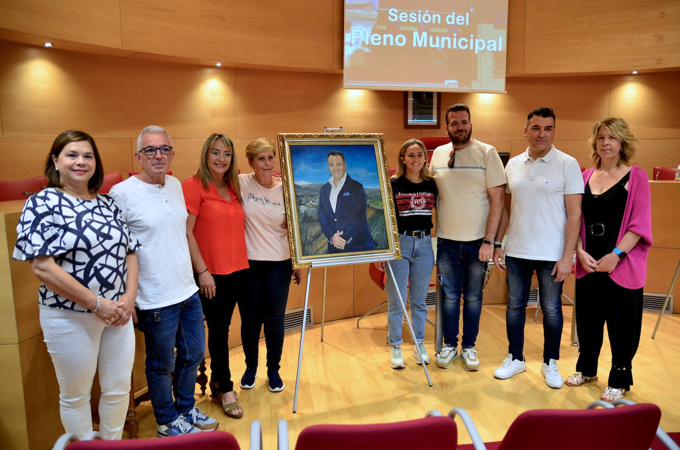 Los retratos de Mariano Molina y Plácido Hurtado se unen a la galería de alcaldes de Huétor Vega