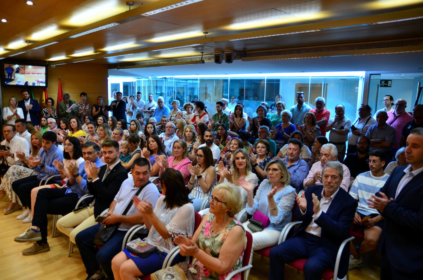 El pleno de investidura de Huétor Vega, desde dentro