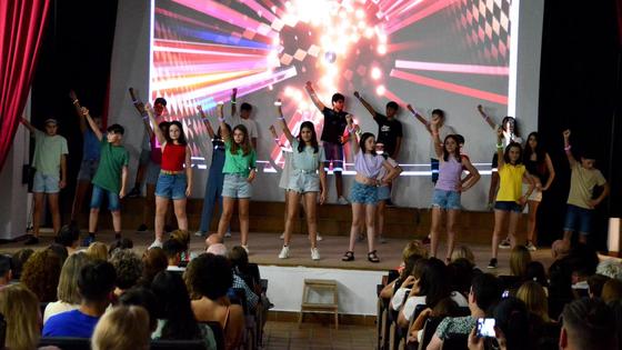 El musical 'Mamma Mia!', por el CEIP Mariana Pineda de Huétor Vega
