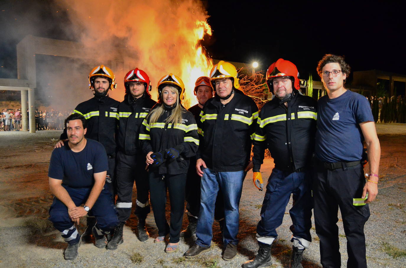 La Hoguera de San Juan eleva la felicidad en Huétor Vega