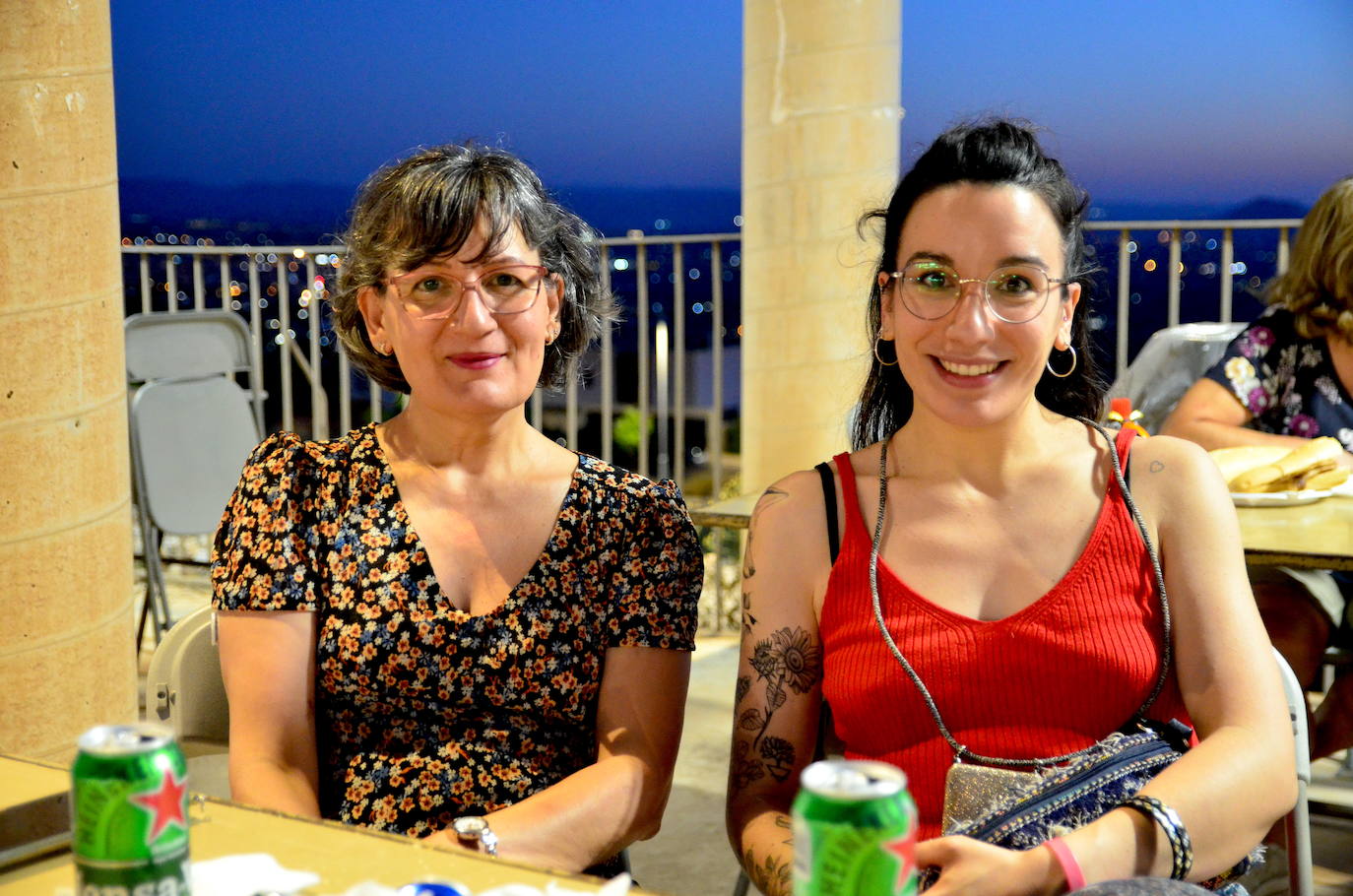 La Hoguera de San Juan eleva la felicidad en Huétor Vega