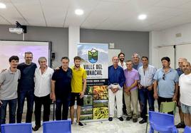 Reciente encuentro con representantes políticos y empresariales de la zona.