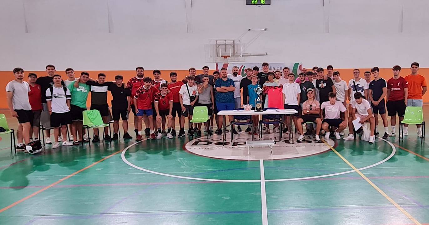 Más de setenta personas acuden al 'draft' de la Kings Huétor League Fútbol Sala