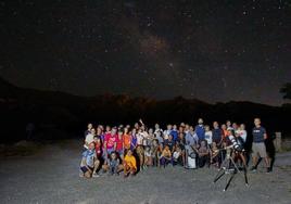 Observación de las constelaciones de verano.