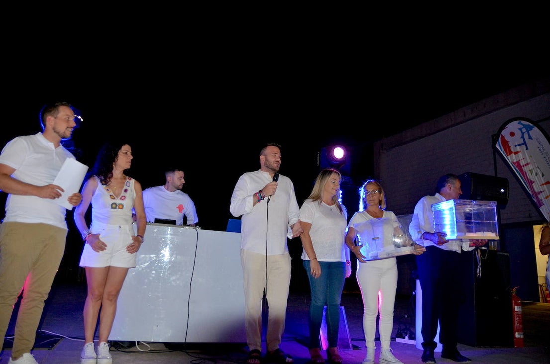 Nueva Fiesta de Blanco de la Juventud en Huétor Vega