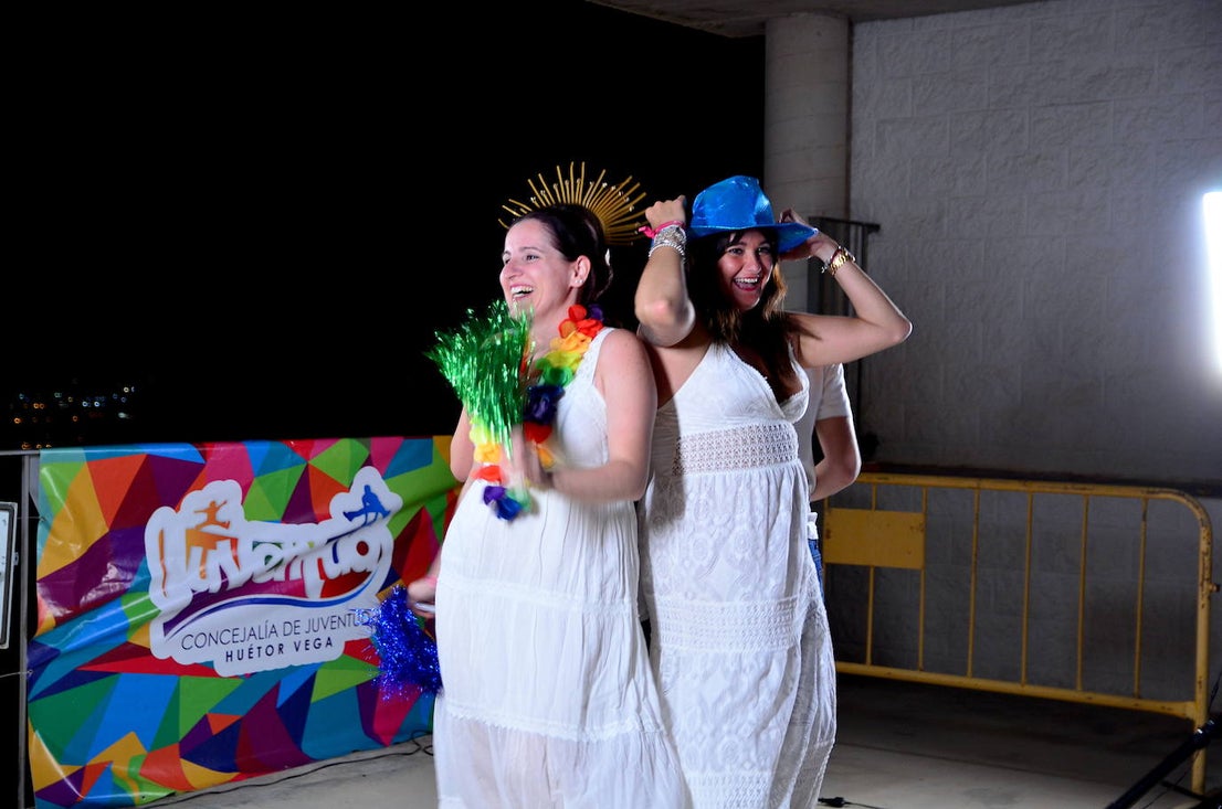 Nueva Fiesta de Blanco de la Juventud en Huétor Vega