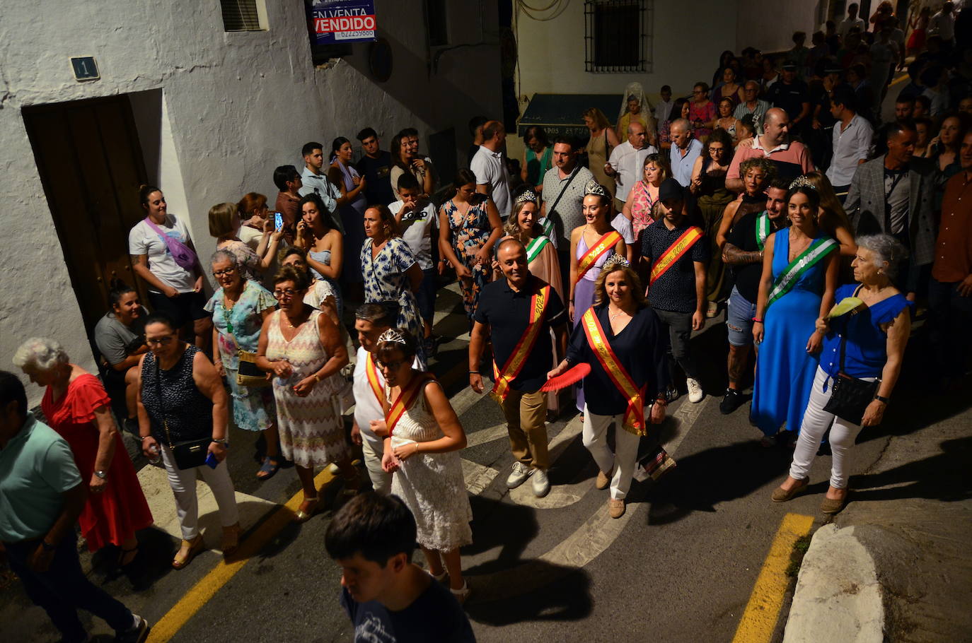 Procesión en honor a San Roque y la Virgen del Rosario en Huétor Vega
