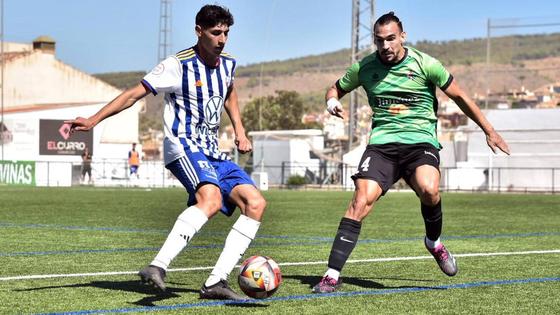 El Motril golpea dos veces en su visita a Huétor Vega
