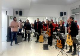 La actividad tuvo lugar en el Hogar del Pensionista.