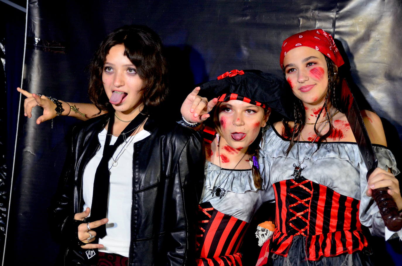 La gente de Huétor Vega se transforma en Halloween