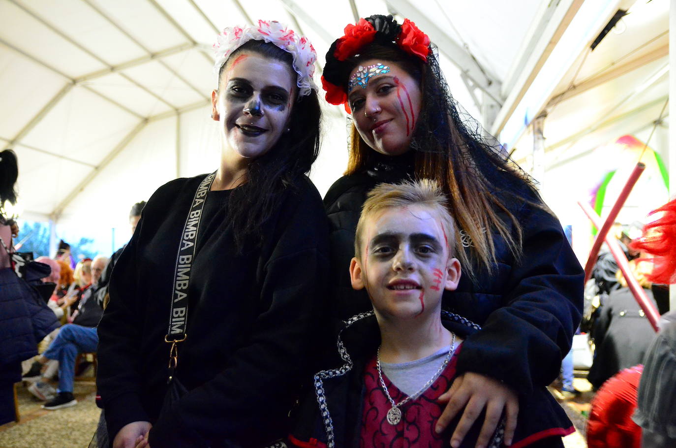 La gente de Huétor Vega se transforma en Halloween