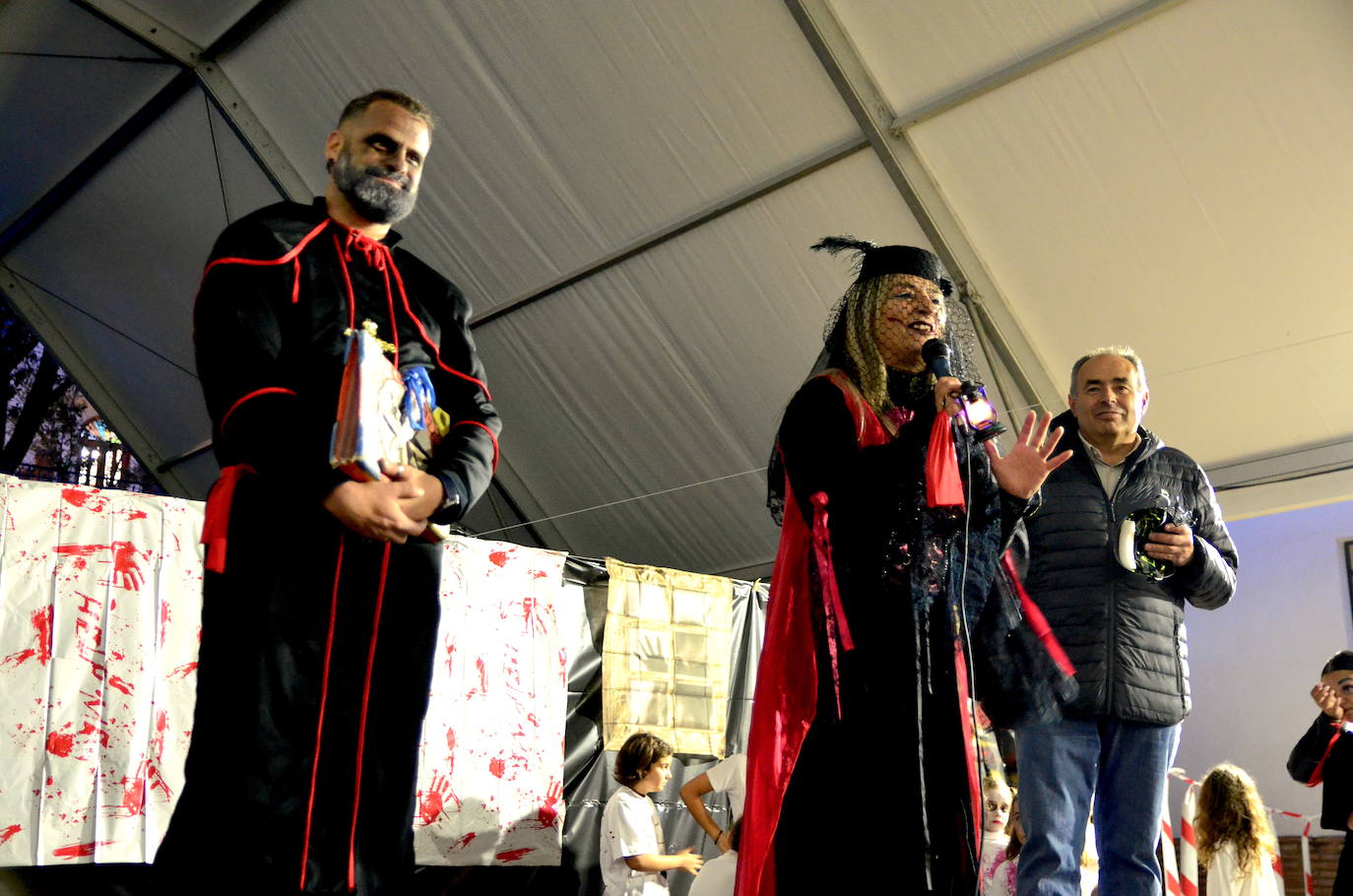 La gente de Huétor Vega se transforma en Halloween