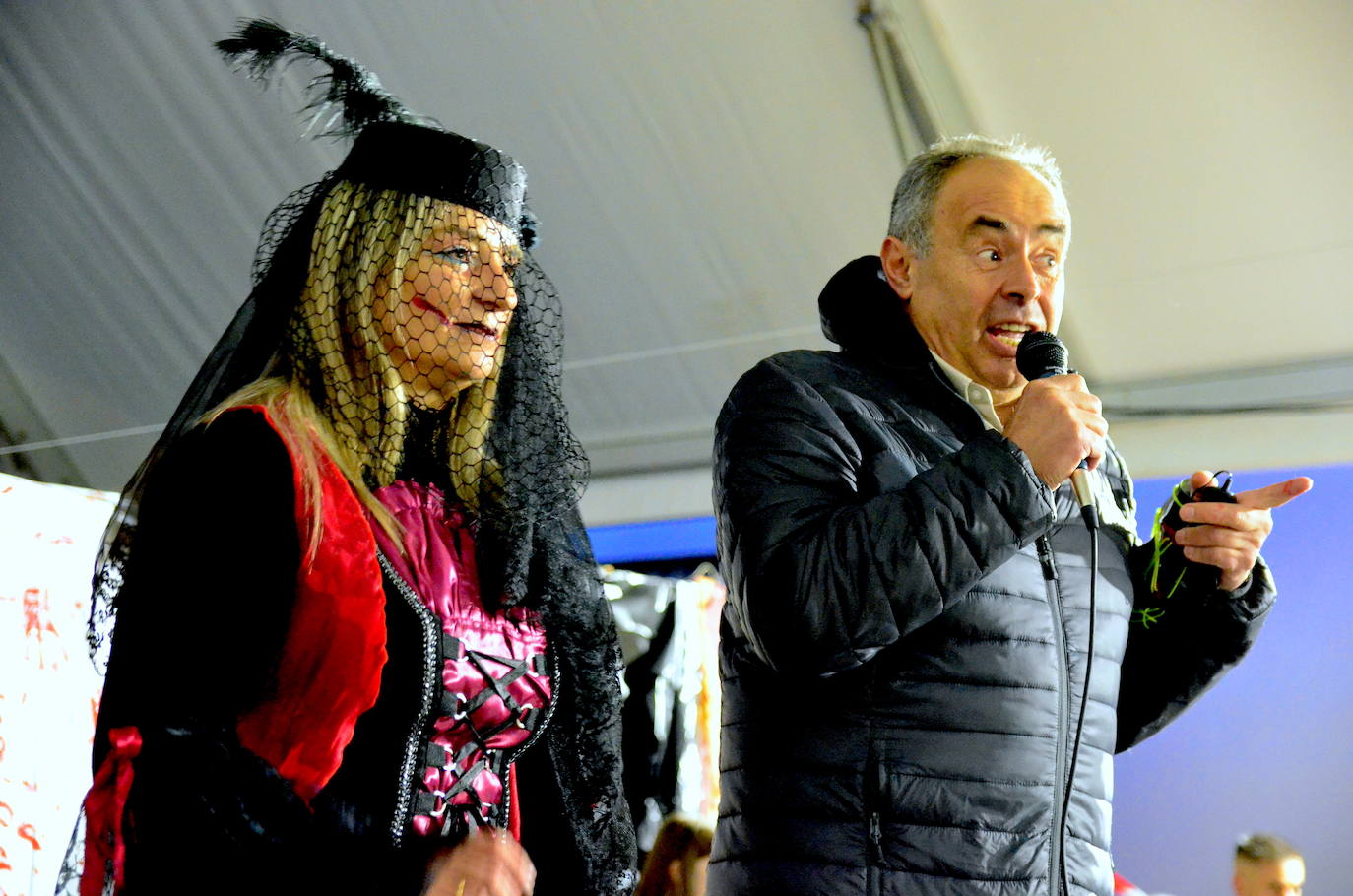 La gente de Huétor Vega se transforma en Halloween