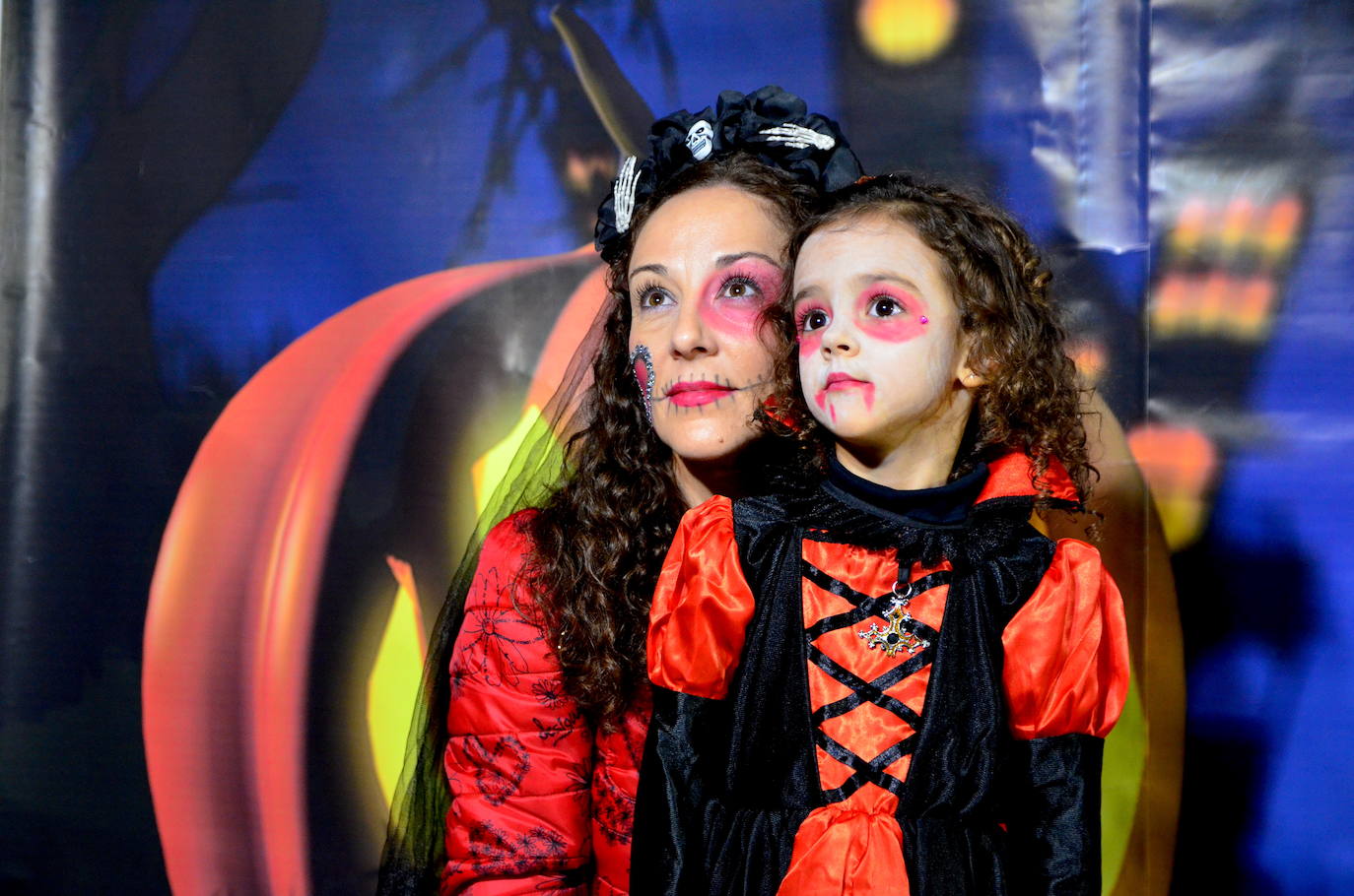 La gente de Huétor Vega se transforma en Halloween
