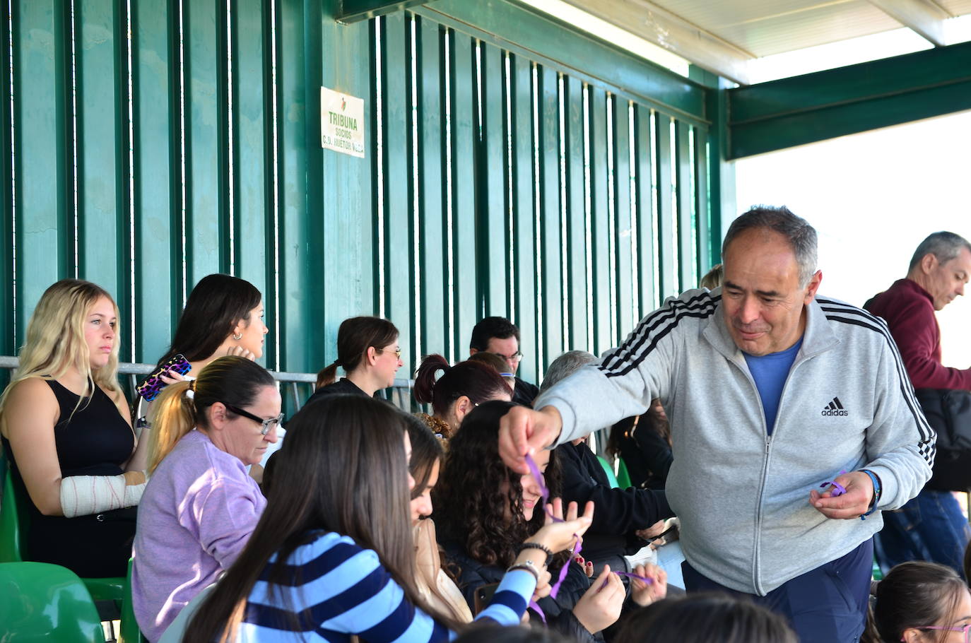 Fútbol femenino contra la violencia de género