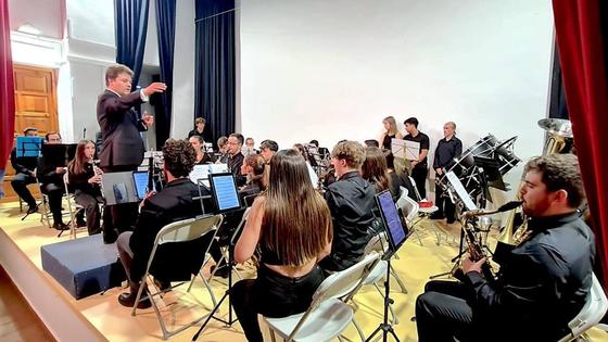 La Banda de Música de Huétor Vega interpreta a Jacob de Haan