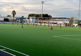 El Huétor Vega logra un valioso punto a la heroica en Torredonjimeno