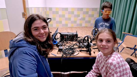 'En la onda', un proyecto radiofónico en el CEIP Nuestra Señora de las Angustias