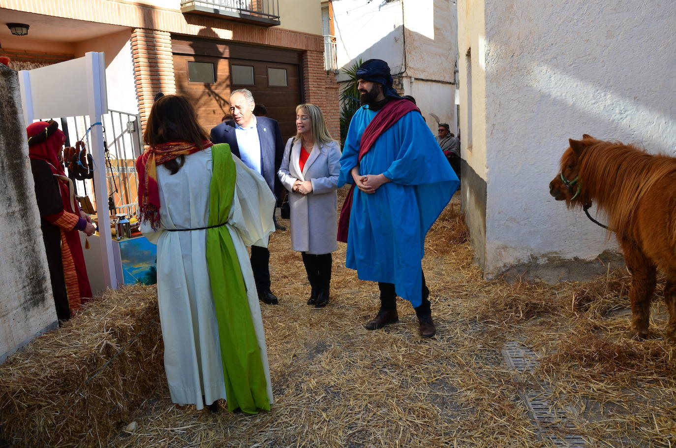 El belén viviente abre los brazos en Huétor Vega
