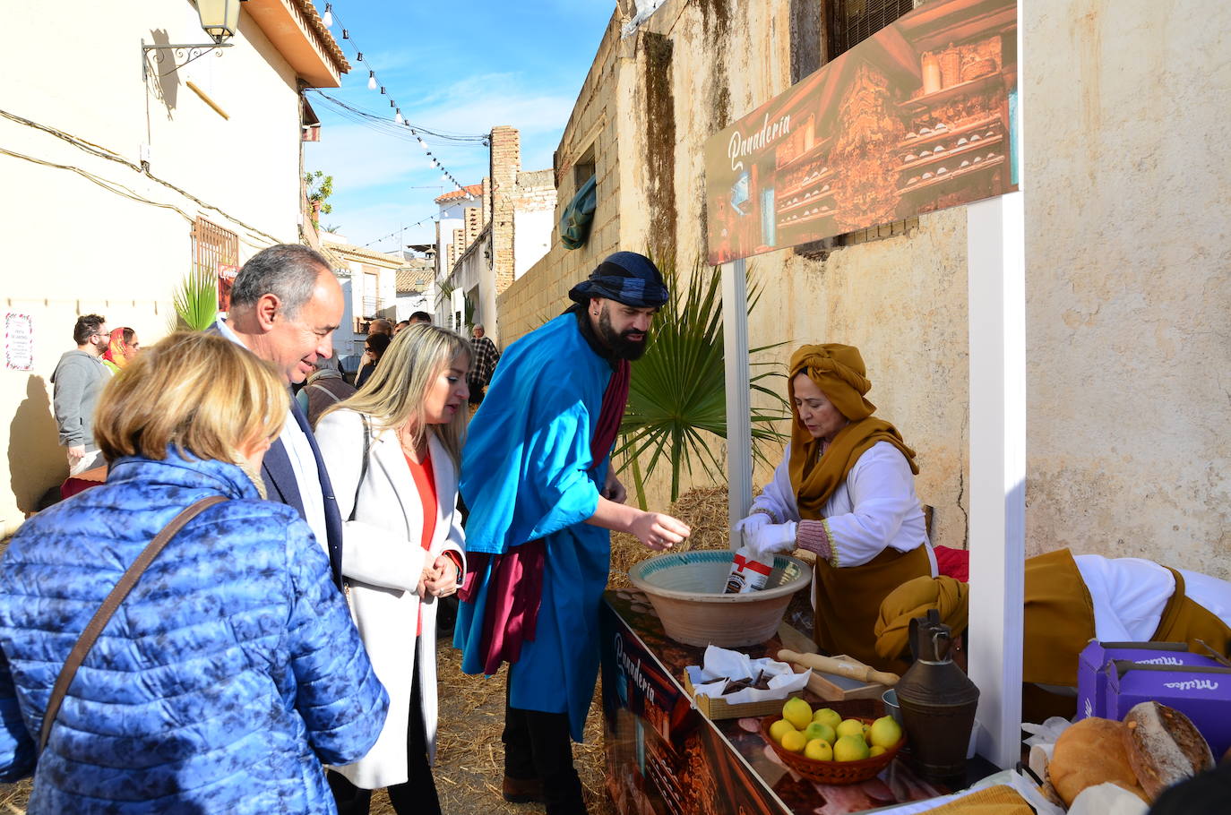 El belén viviente abre los brazos en Huétor Vega