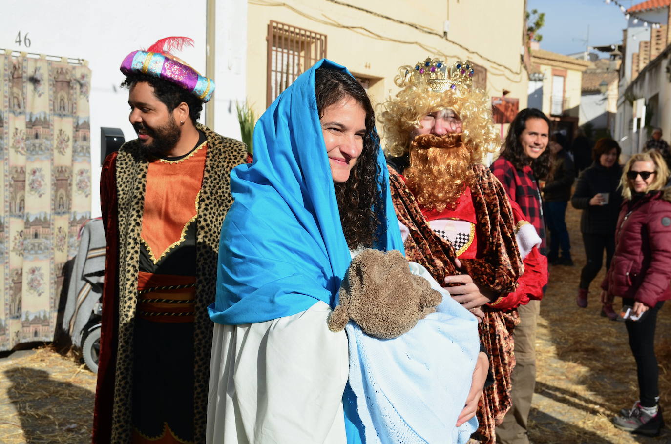 El belén viviente abre los brazos en Huétor Vega