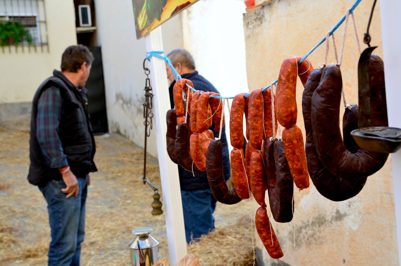 El belén viviente abre los brazos en Huétor Vega