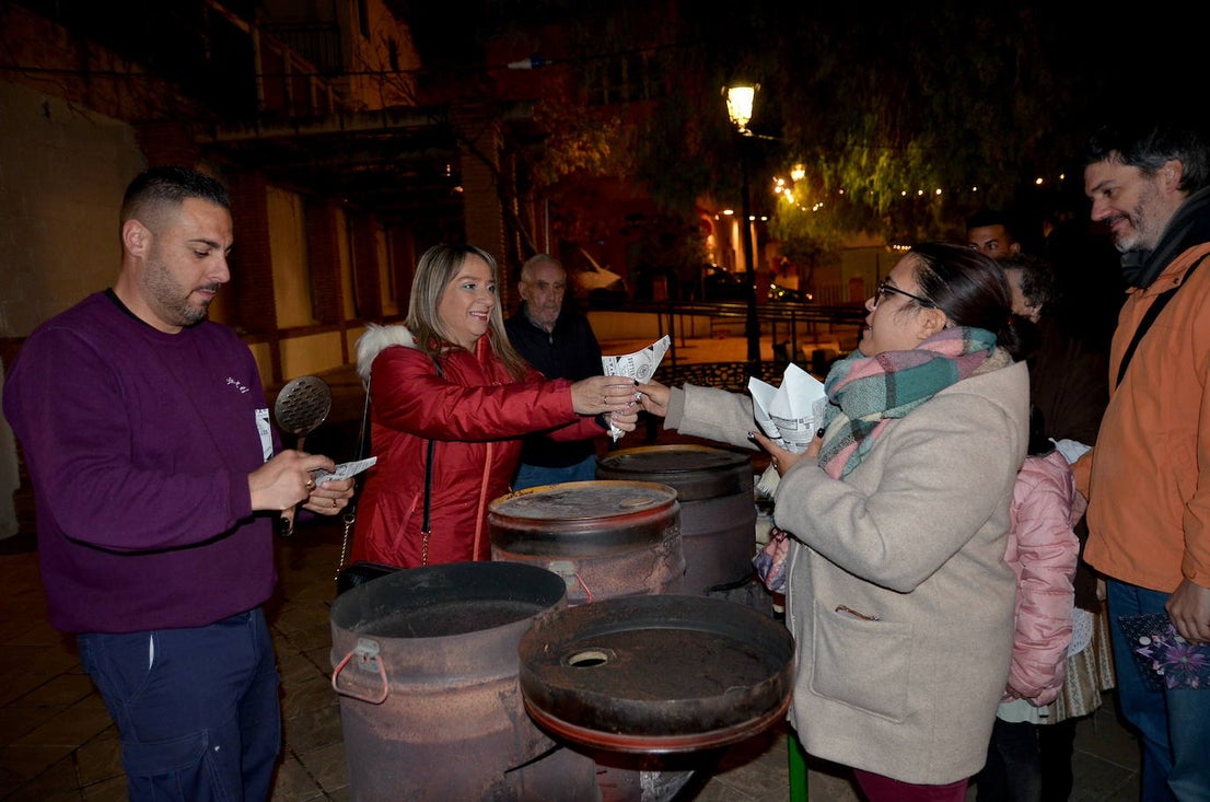 Fiesta de villancicos y panderetas en Huétor Vega