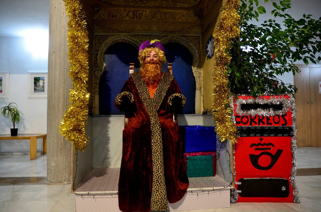 Cartas a los Reyes Magos, trucos y carcajadas en Huétor Vega